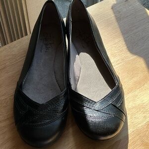 Lifestride Womens DejaVu Slip-on Ballet Flats Size 6.5 Black Comfort Flex NEW